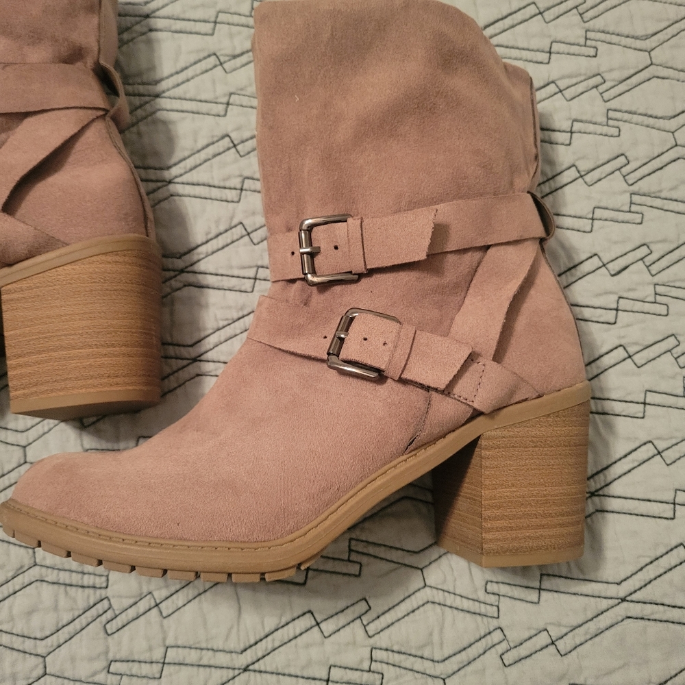Target booties - Picture 2 of 7